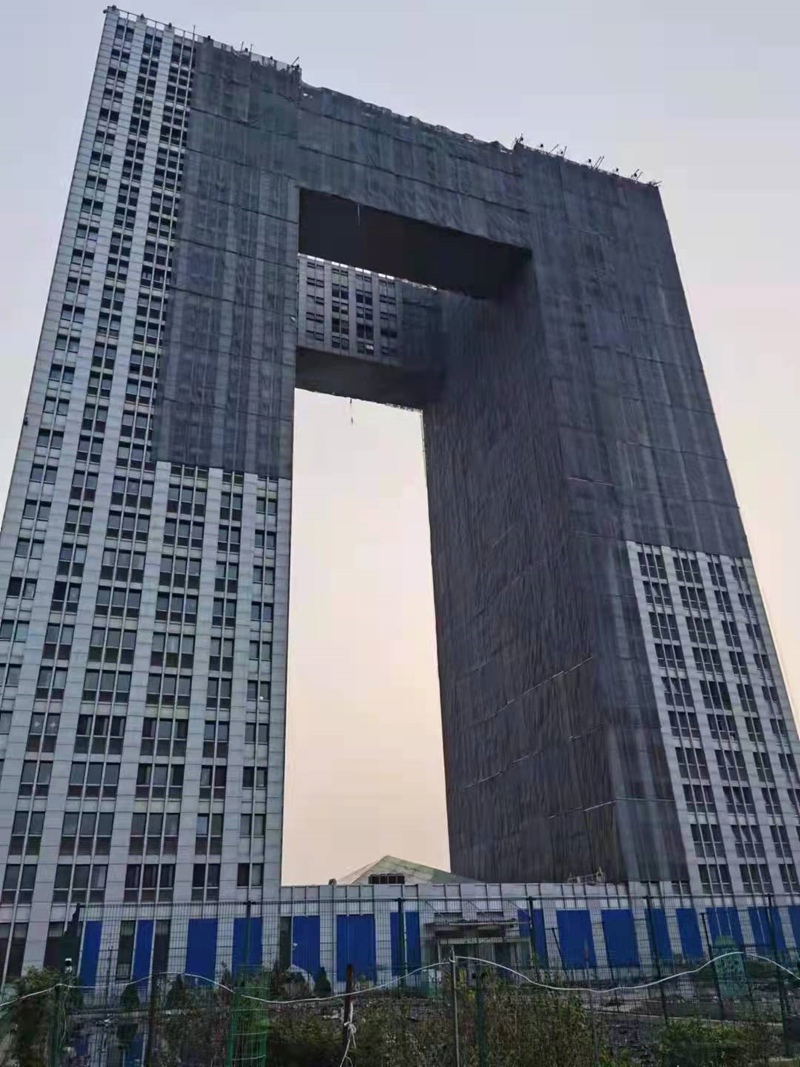 凯旋国际大厦灾后加固